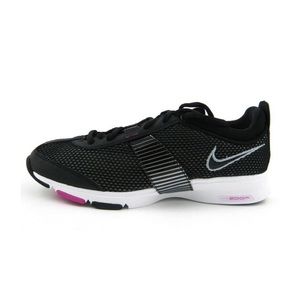Nike Zoom Essential Trainers